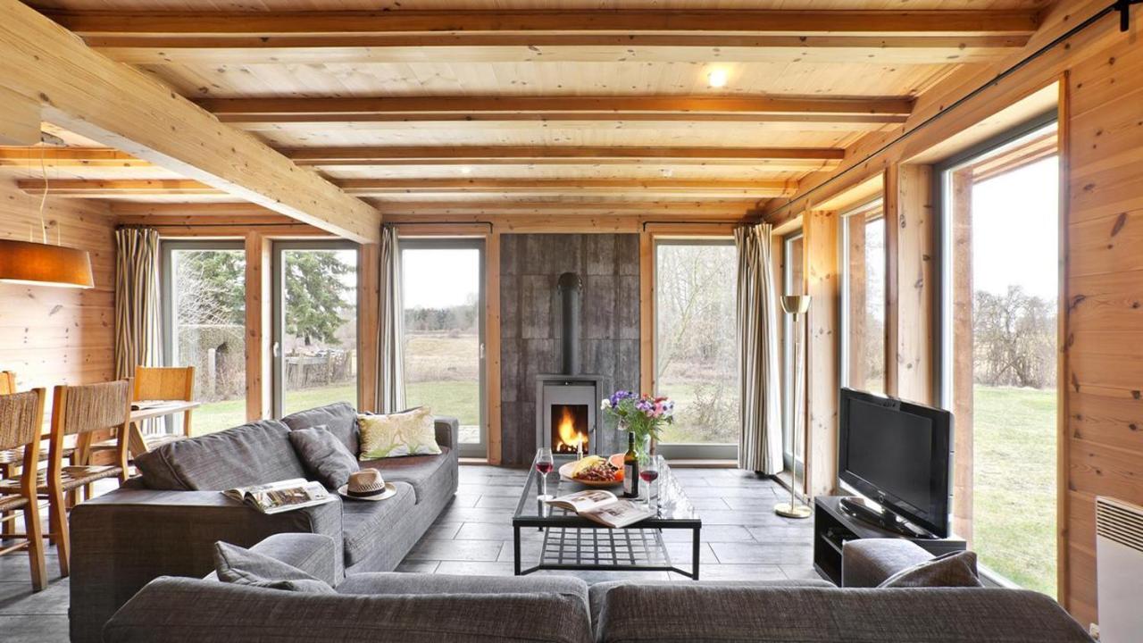 Traumhaff Kuestenchalets - Einzigartige Chalets An Der Ostsee. Ganz Aus Laerchenholz Mit Kamin Und Sauna Vogelsang-Warsin Екстер'єр фото